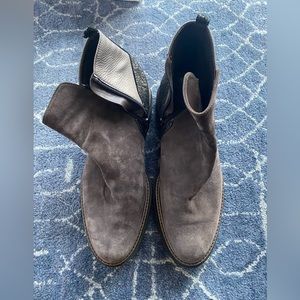 Brunate brown leather boot